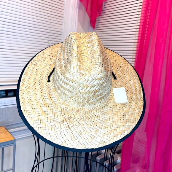 Straw Hat - Picture 3 of 4